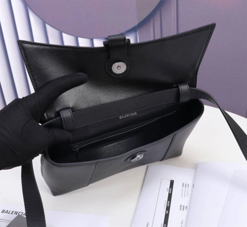 MoistureWicking Balenciaga Iconic Hourglass Black Gun Bag with B-Pull Ring - LG-6068xs 75300