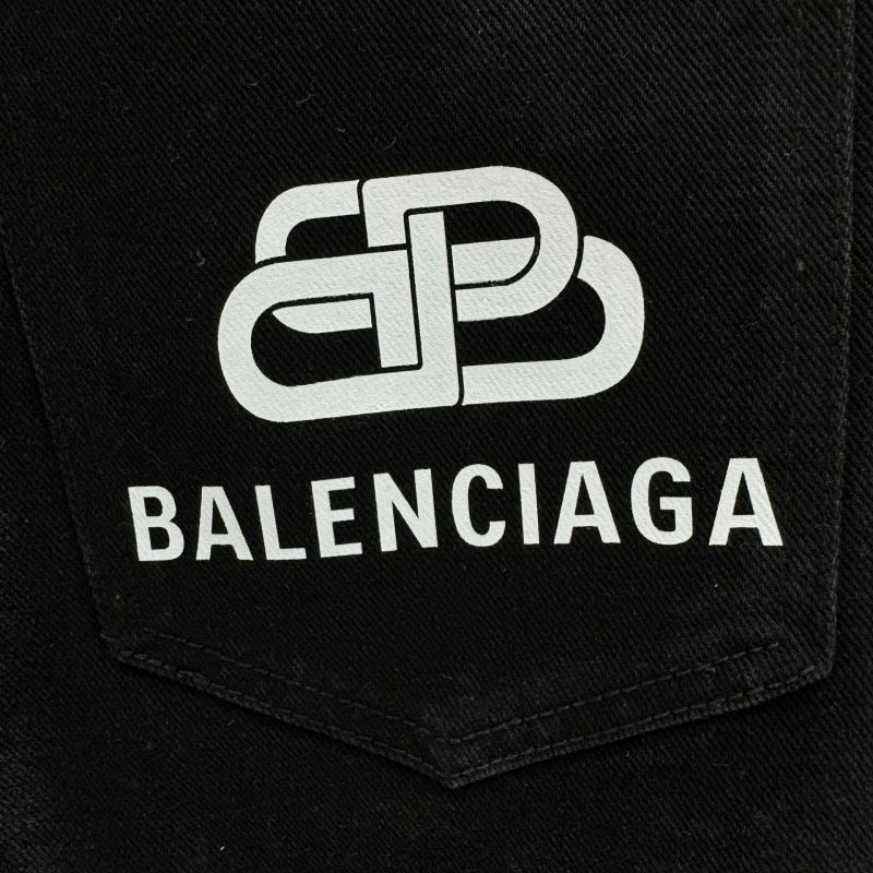 Trendsetting Balenciaga Jeans 96528