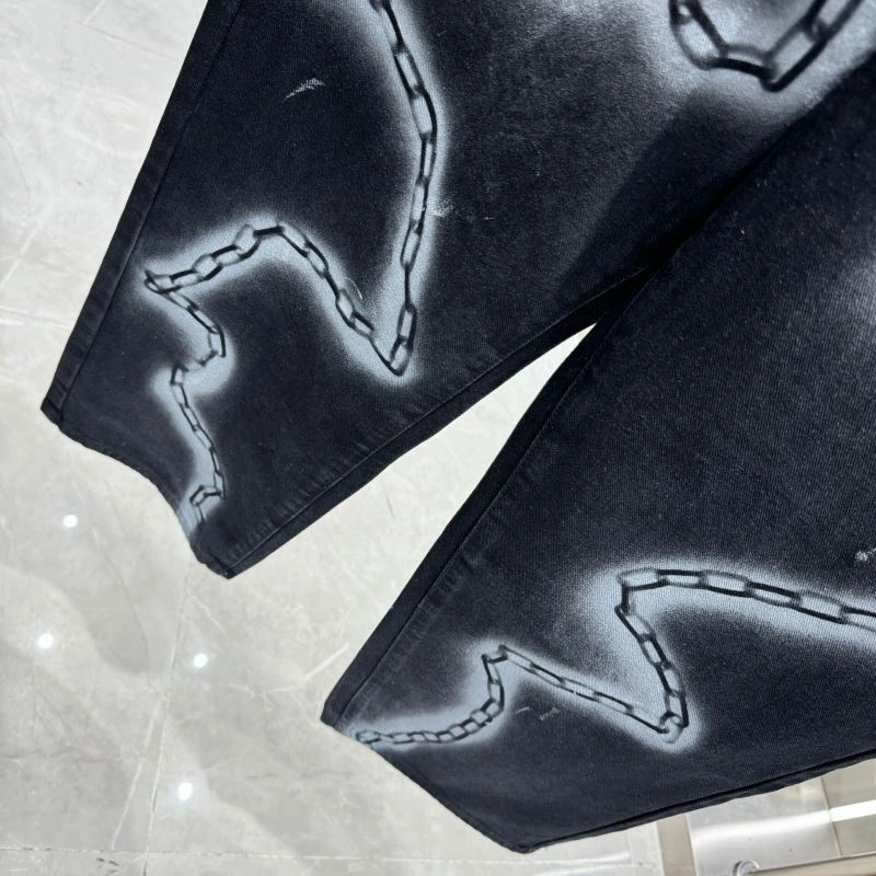 Trendsetting Balenciaga Jeans 96528