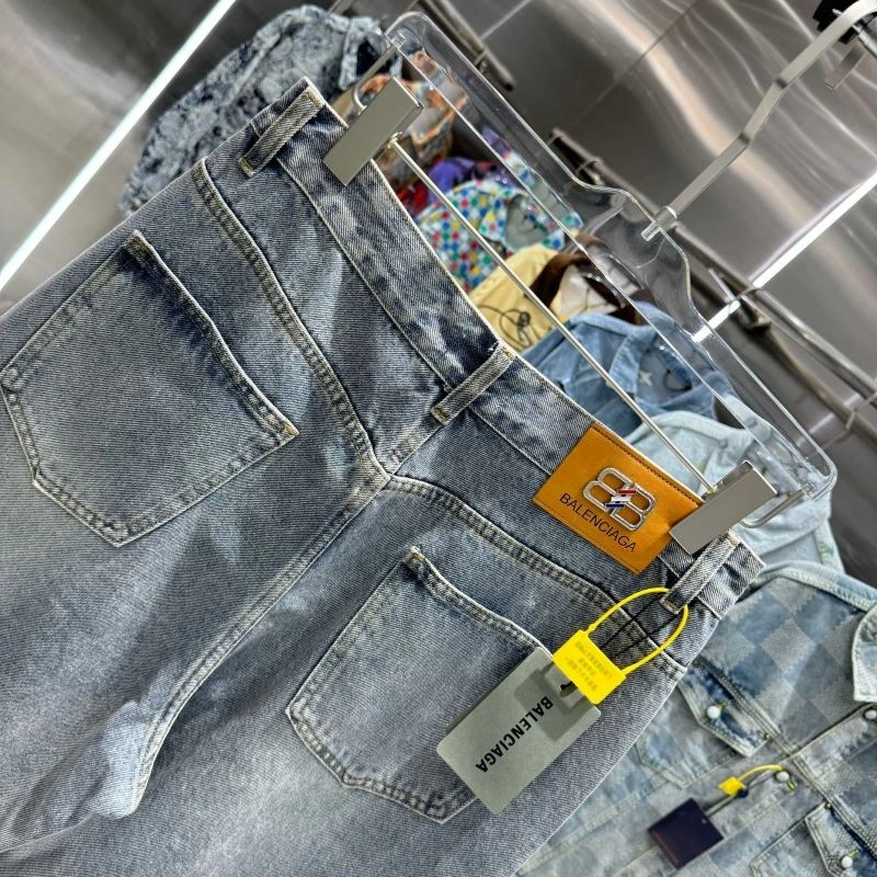 WellDesigned Balenciaga Jeans 96519