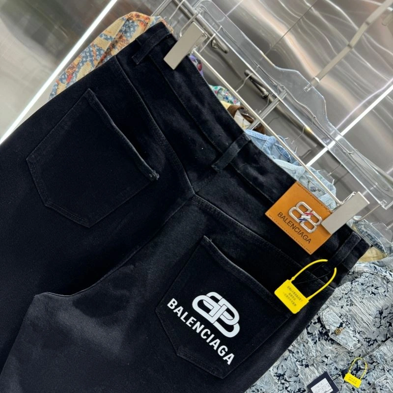 Seasonal Balenciaga Jeans 97436