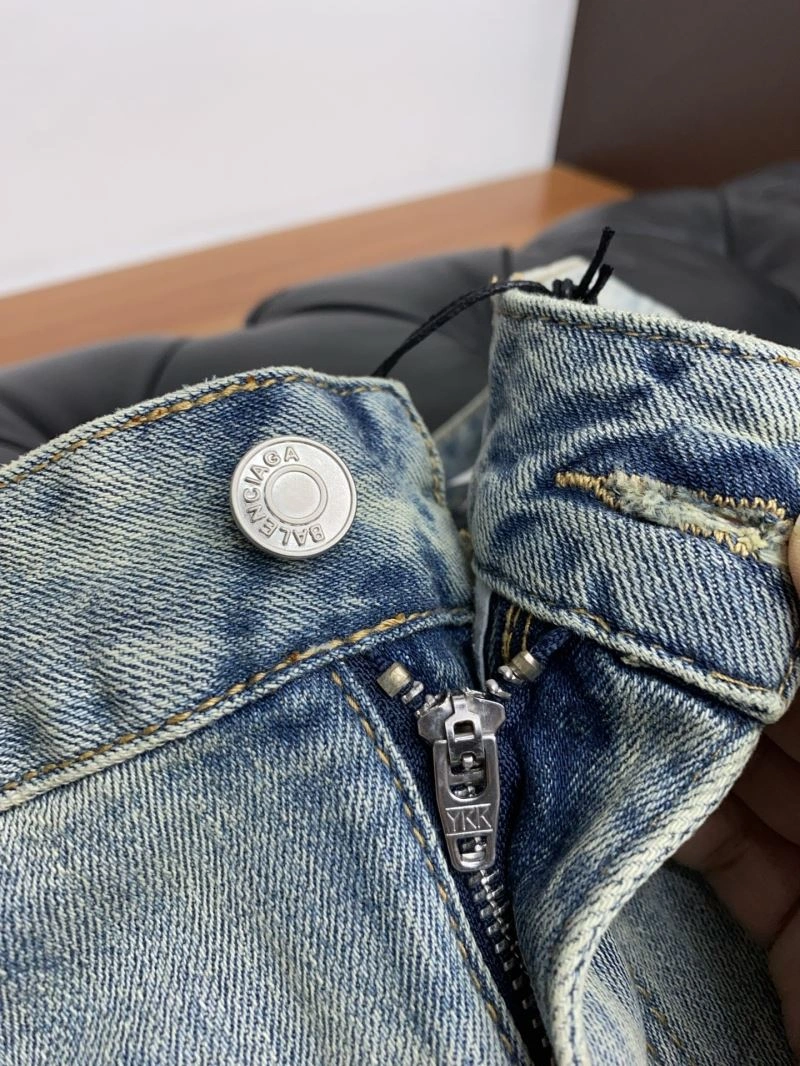 ComfortFit Balenciaga Jeans 96871