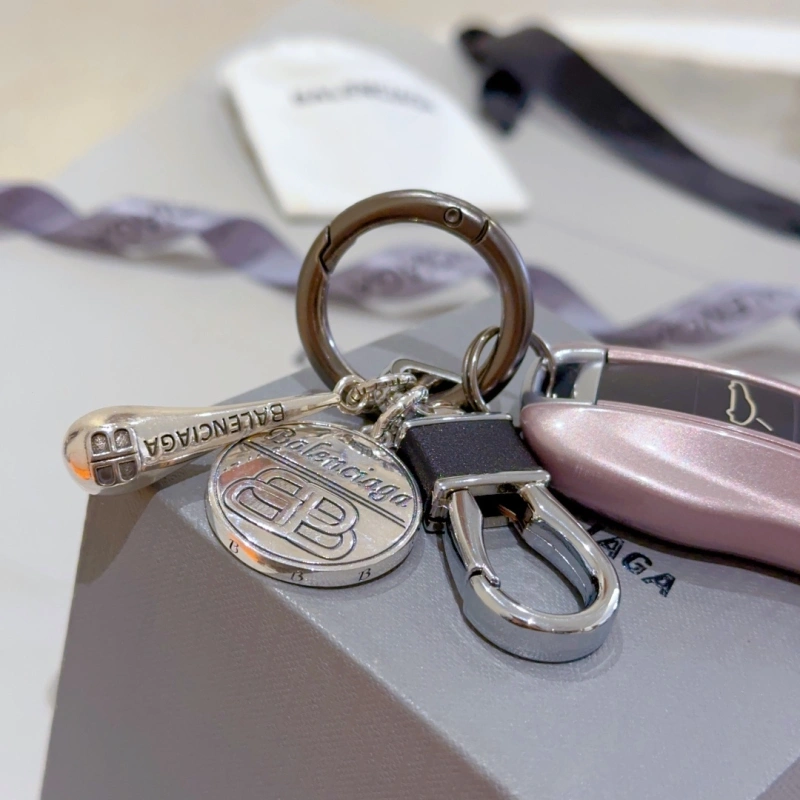 Balenciaga Keychains Premium 266655