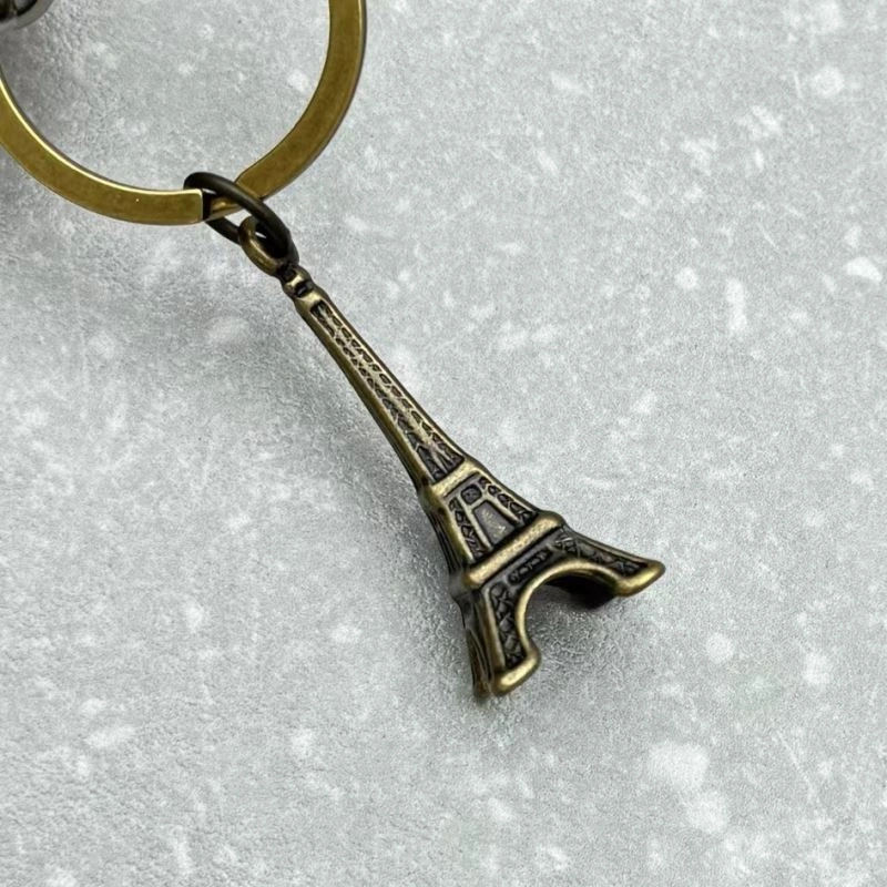 Sporty Balenciaga Keys 64321
