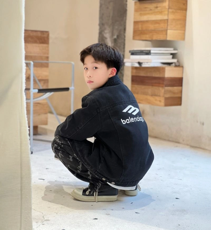 Resilient Balenciaga Kids 96599