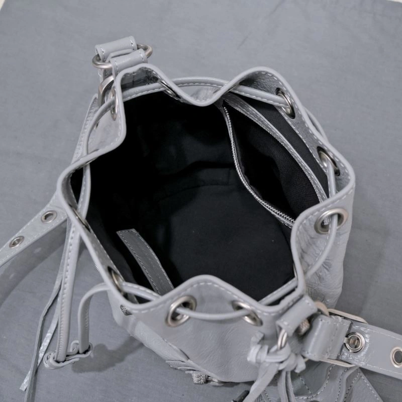 SmartChoice Balenciaga Le Cagole  Cracked Lambskin Bucket Bag 75354