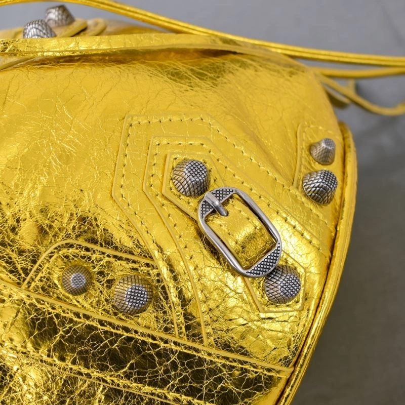 Balenciaga Le Cagole  Cracked Lambskin Bucket Bag TechFriendly 75347