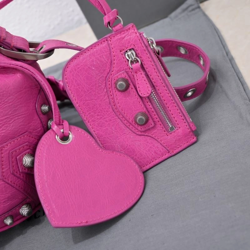 Attractive Balenciaga Le Cagole  Modern Bucket Bag with Heart Mirror 75350
