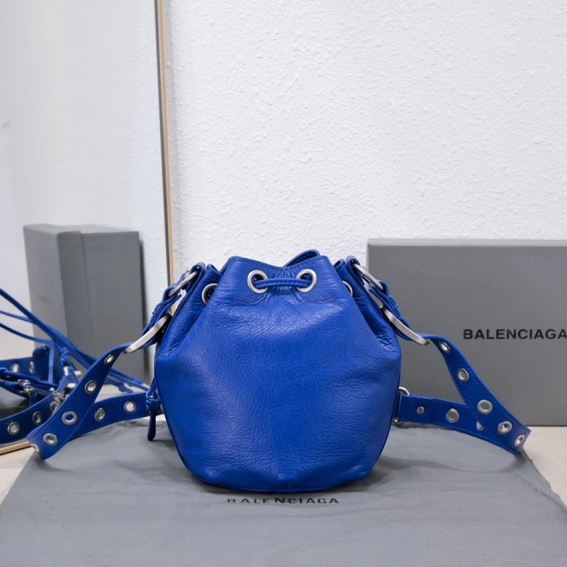 Sophisticated Balenciaga Le Cagole Cracked Lambskin Bucket Bag with Heart Mirror 75365