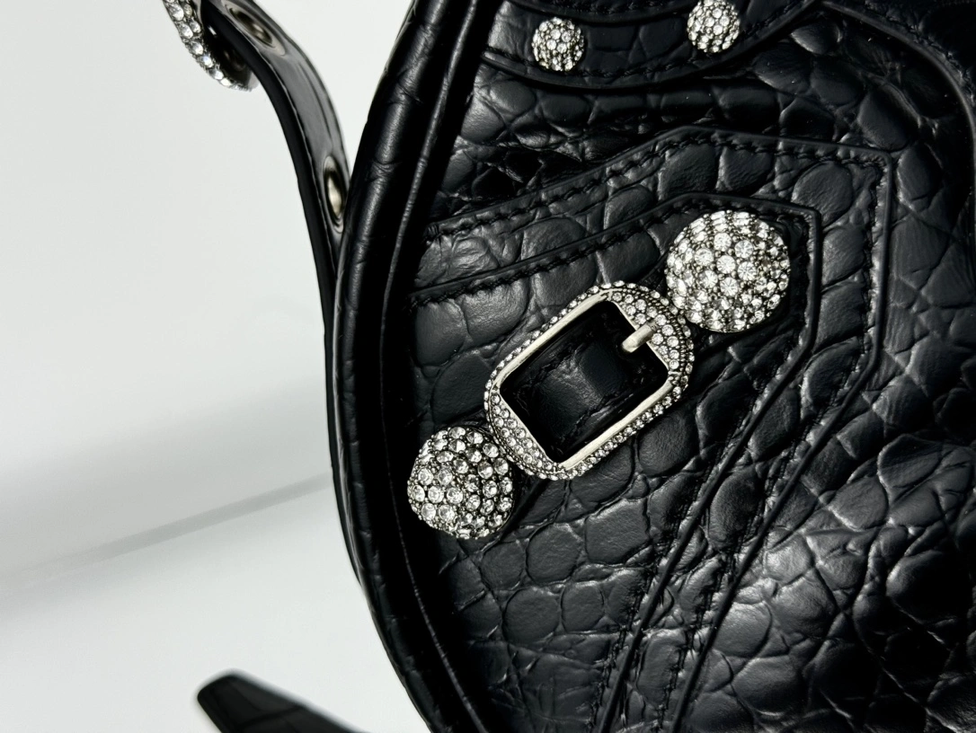 Balenciaga Le Cagole Crocodile-Embossed Half-Moon Bag HighQuality 61070