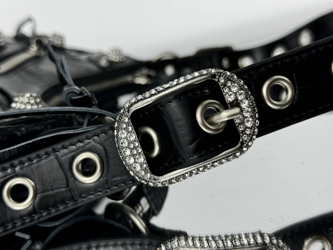 Balenciaga Le Cagole Crocodile-Embossed Half-Moon Bag HighQuality 61070