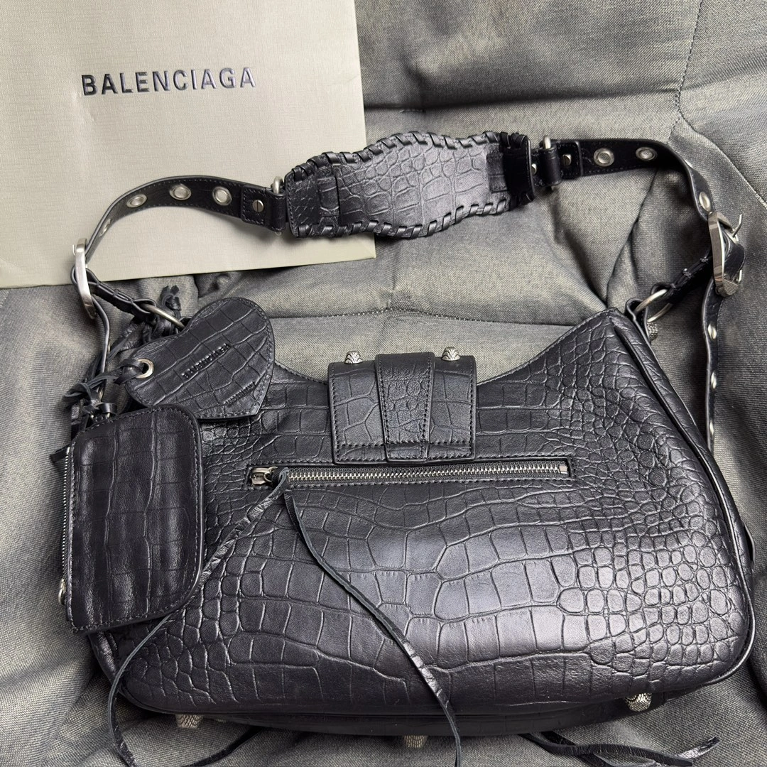 Attractive Balenciaga Le Cagole Exploded Sheepskin Half-Moon Bag 61091