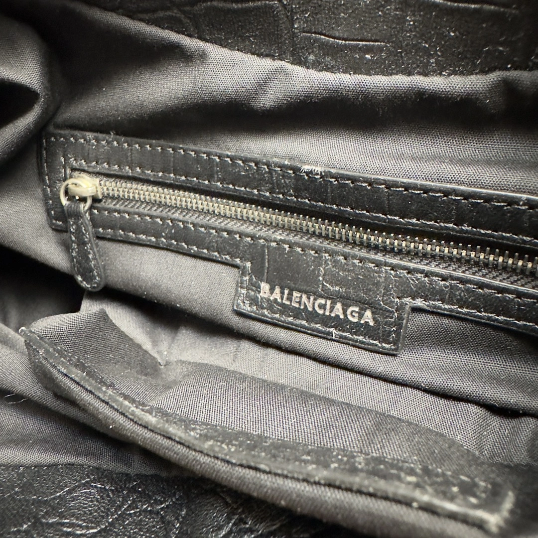 Attractive Balenciaga Le Cagole Exploded Sheepskin Half-Moon Bag 61091
