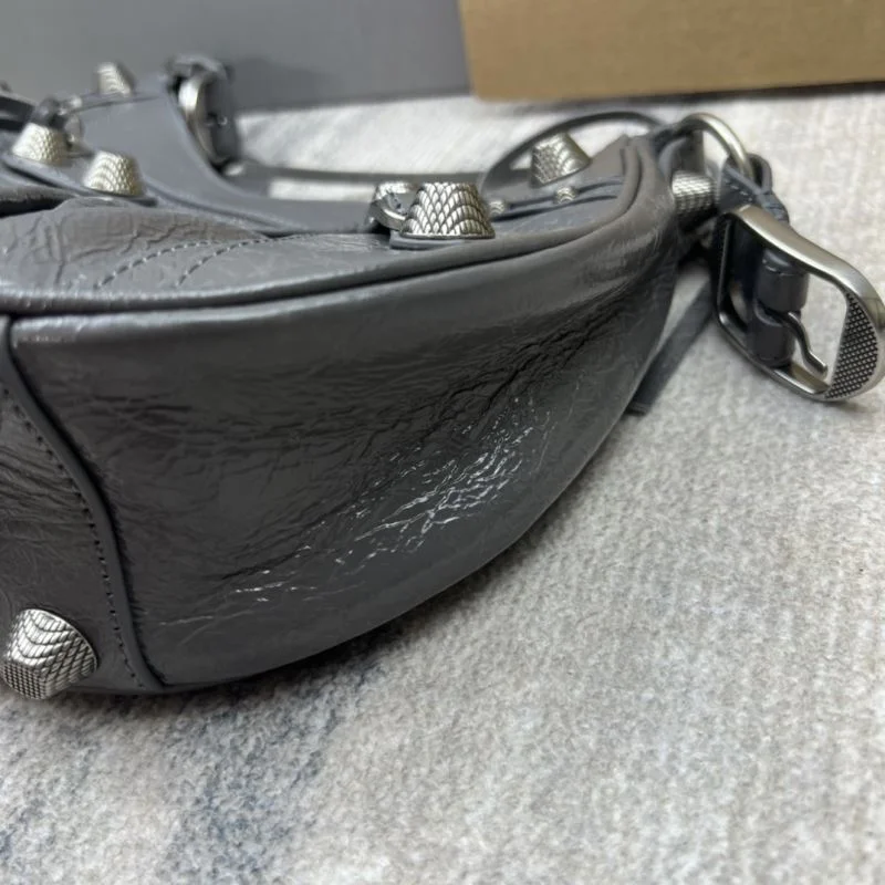 Breathable Balenciaga Le Cagole Gray Leather Half-Moon Bag 38364