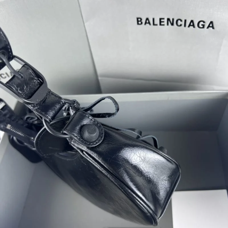 Balenciaga Le Cagole Half-Moon Dumpling Bag in Black Wax TravelReady 38339