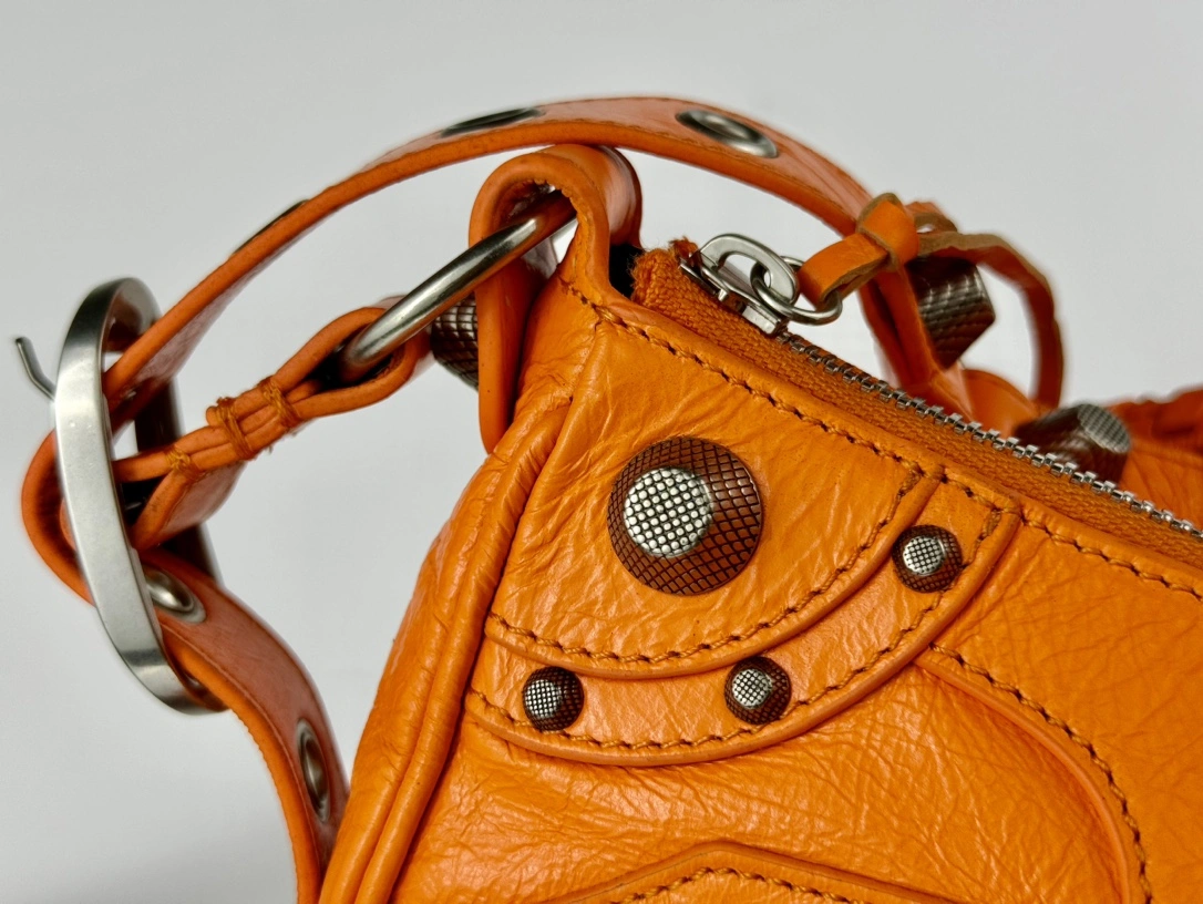 Balenciaga Le Cagole Half-Moon Dumpling Bag in Oil Wax Orange NewStyle 61108