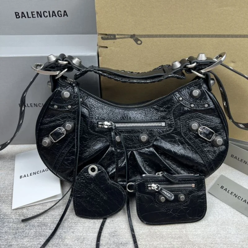Balenciaga Le Cagole Half-Moon Leather Dumpling Bag Trendsetting 38342