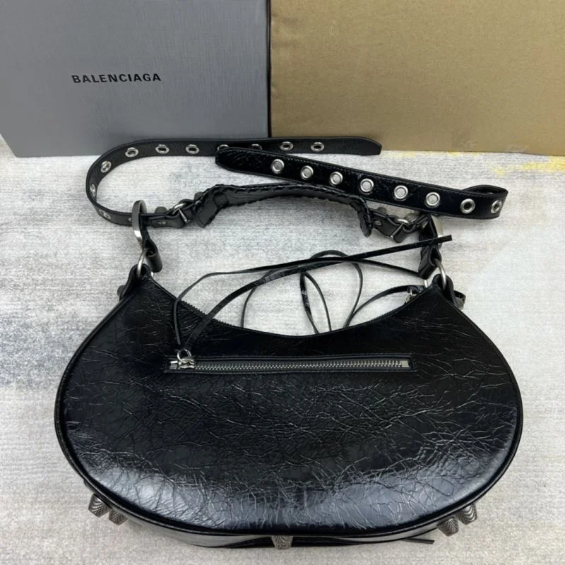 Balenciaga Le Cagole Half-Moon Leather Dumpling Bag Trendsetting 38342