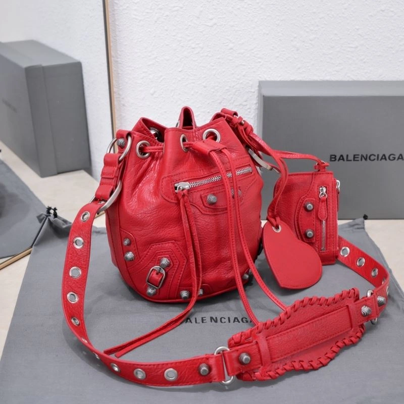 Lightweight Balenciaga Le Cagole Heart Mirror Bucket Bag in Cracked Lambskin 75368