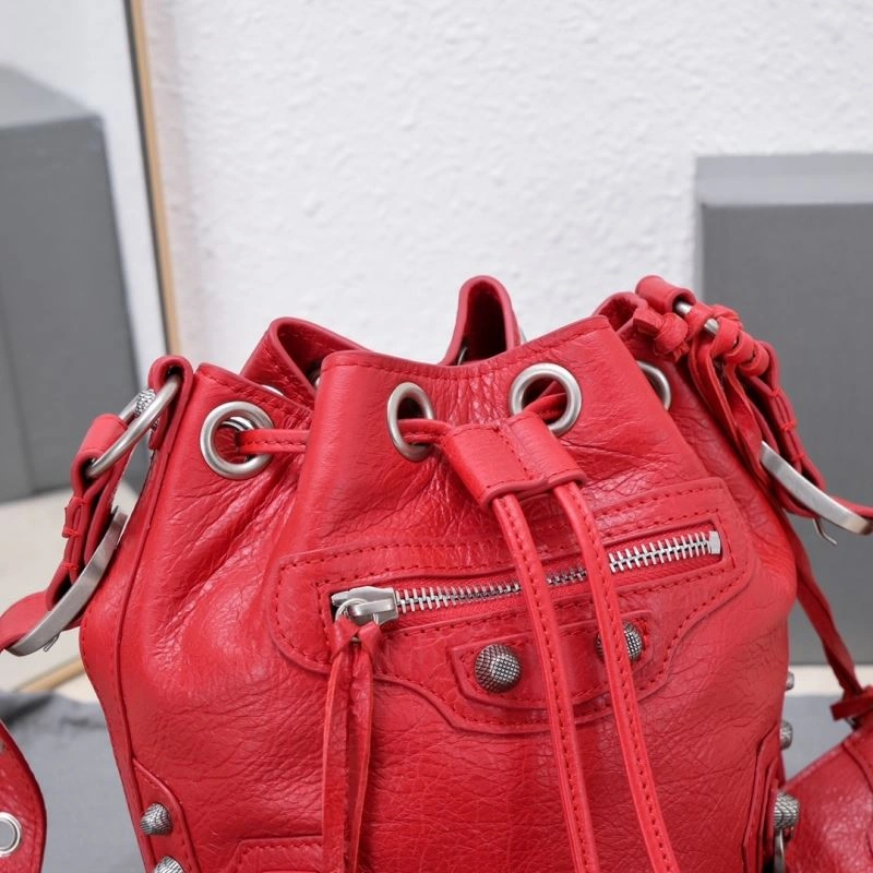 Lightweight Balenciaga Le Cagole Heart Mirror Bucket Bag in Cracked Lambskin 75368