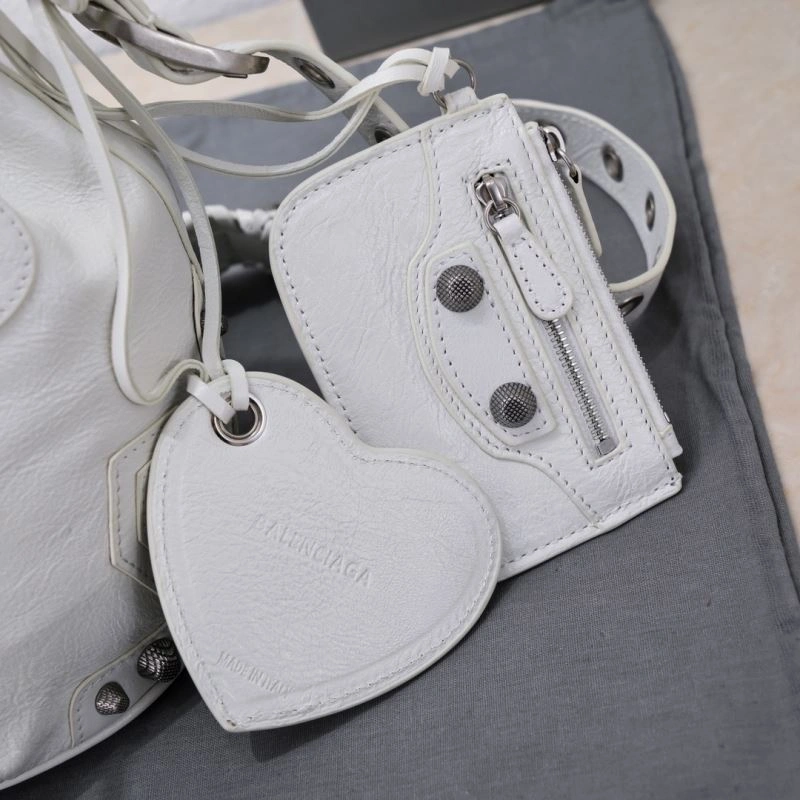 Balenciaga Le Cagole Heart Mirror Bucket Bag in Cracked Lambskin Upgraded 75348