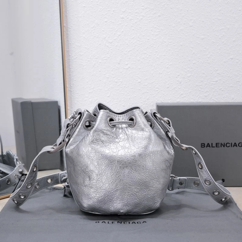 Balenciaga Le Cagole Heart-Mirror Bucket Bag in Crackling Lambskin Thermal 75359