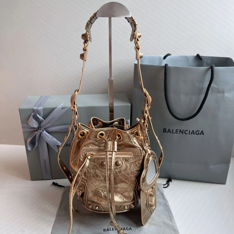 Balenciaga Le Cagole Heart-Mirror Bucket Bag in Lambskin GoodFit 75345