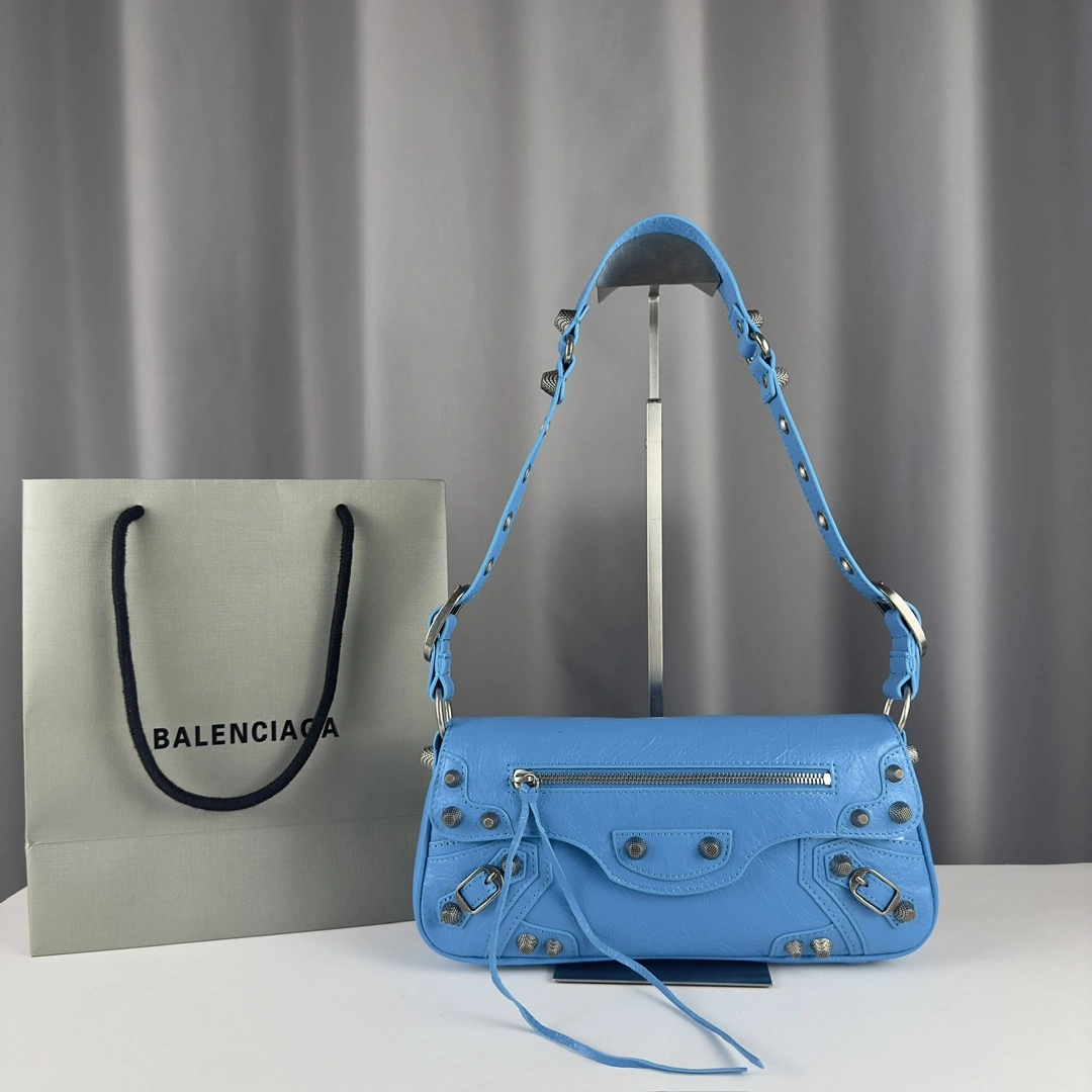 Practical Balenciaga Le Cagole Large Everyday Sling Bag in Lambskin 61144