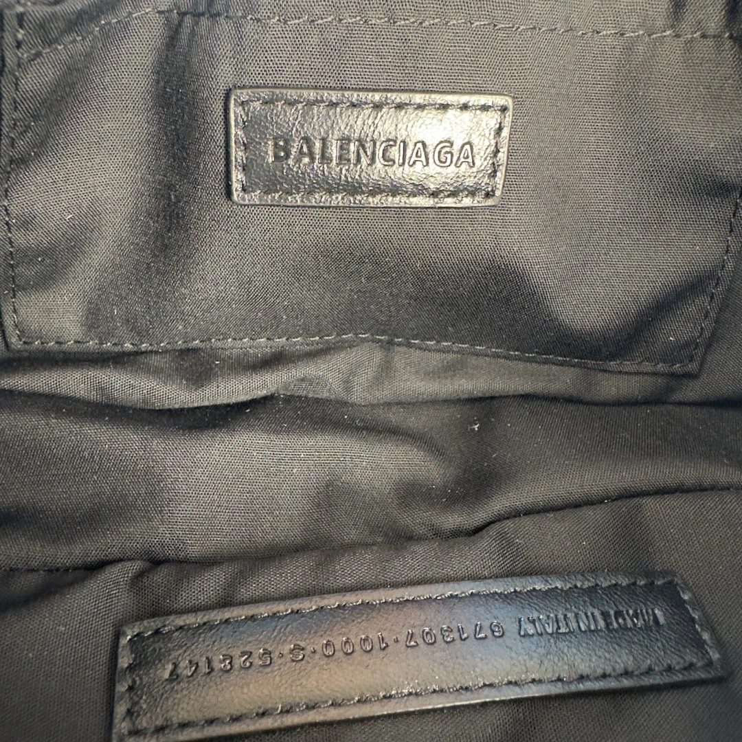 Practical Balenciaga Le Cagole Large Everyday Sling Bag in Lambskin 61144