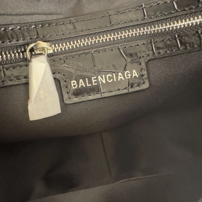 Elegant Balenciaga Le Cagole Luxe Crocodile-Embossed Shoulder Bag 38379