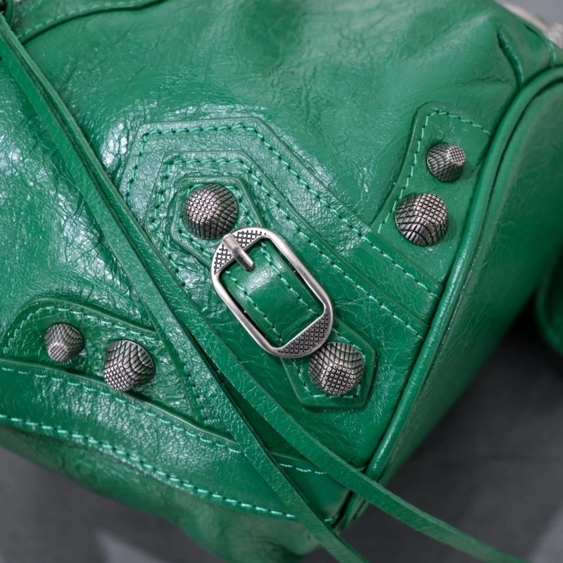 FashionForward Balenciaga Le Cagole Luxe Lambskin Bucket Bag with Heart Mirror 75352