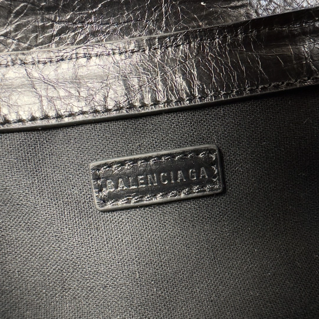 FreshLook Balenciaga Le Cagole Small Sling Bag -  Italian Lambskin 61089