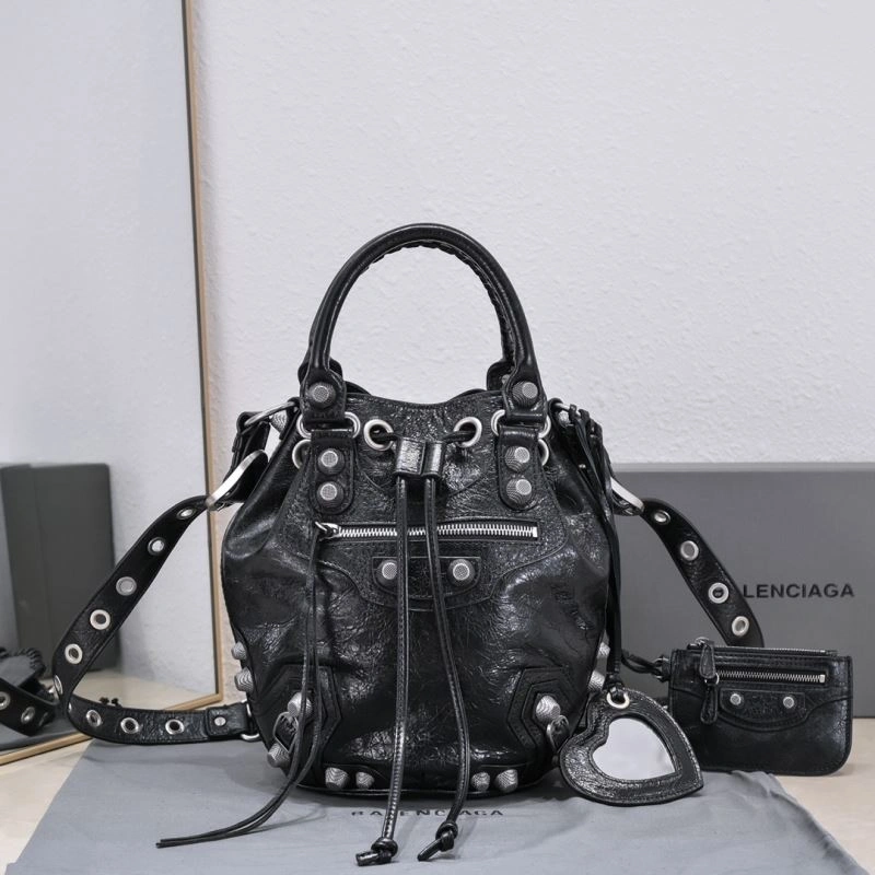 TimelessDesign Balenciaga Le Cagoles Heart Mirror Bucket Bag in Cracked Lambskin 72719