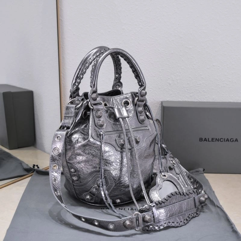 Affordable Balenciaga Le Cagoles Heart-Mirror Bucket Bag in Cracked Lambskin 72720