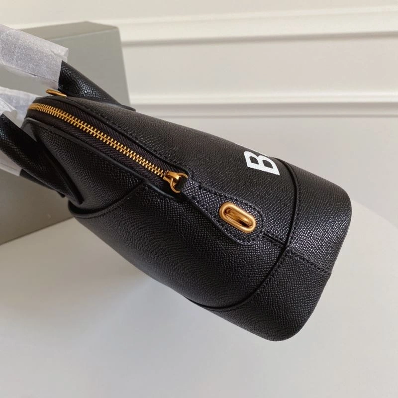 Functional Balenciaga Limited Edition Oversized Letter Shell Bag 75222