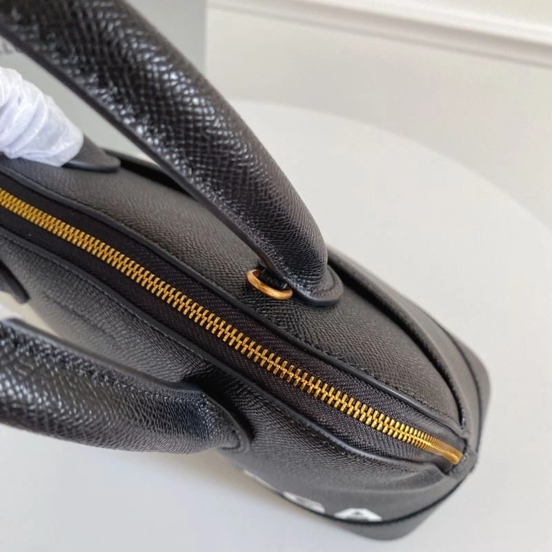 Functional Balenciaga Limited Edition Oversized Letter Shell Bag 75222