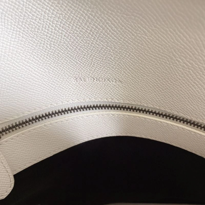 EasyCare Balenciaga Limited Edition White Embossed Shell Bag 75241