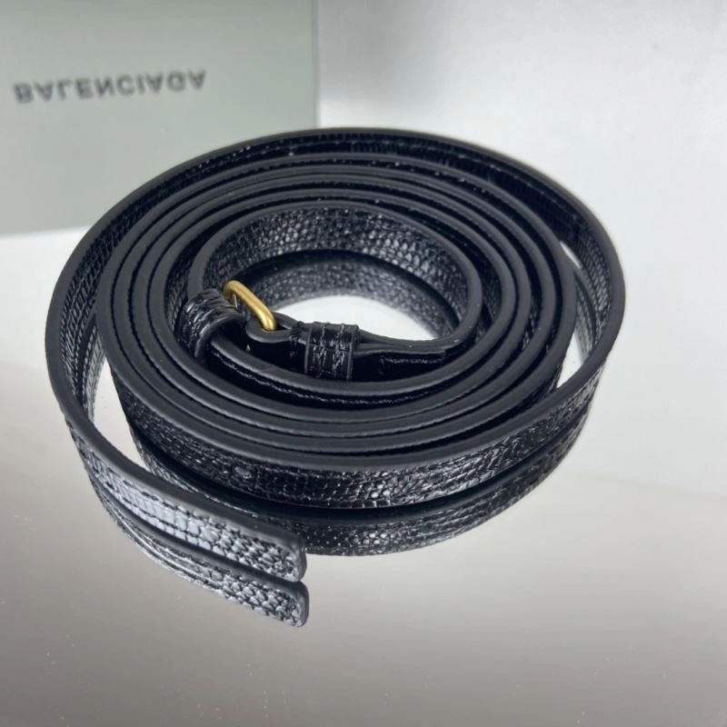Balenciaga Lizard Pattern Crossbody Bag - Model UrbanChic 78326