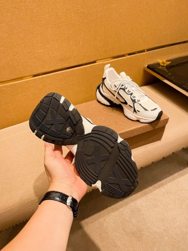 Balenciaga Low Shoes TimelessDesign 16929