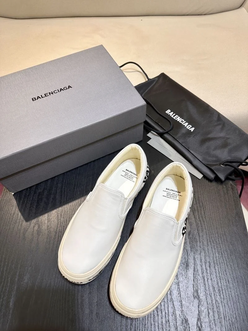Sporty Balenciaga Low Shoes 16945