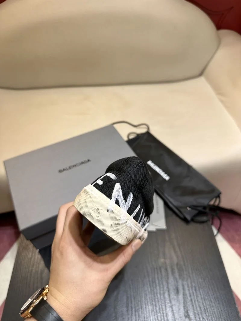 Balenciaga Low Shoes Thermal 16939