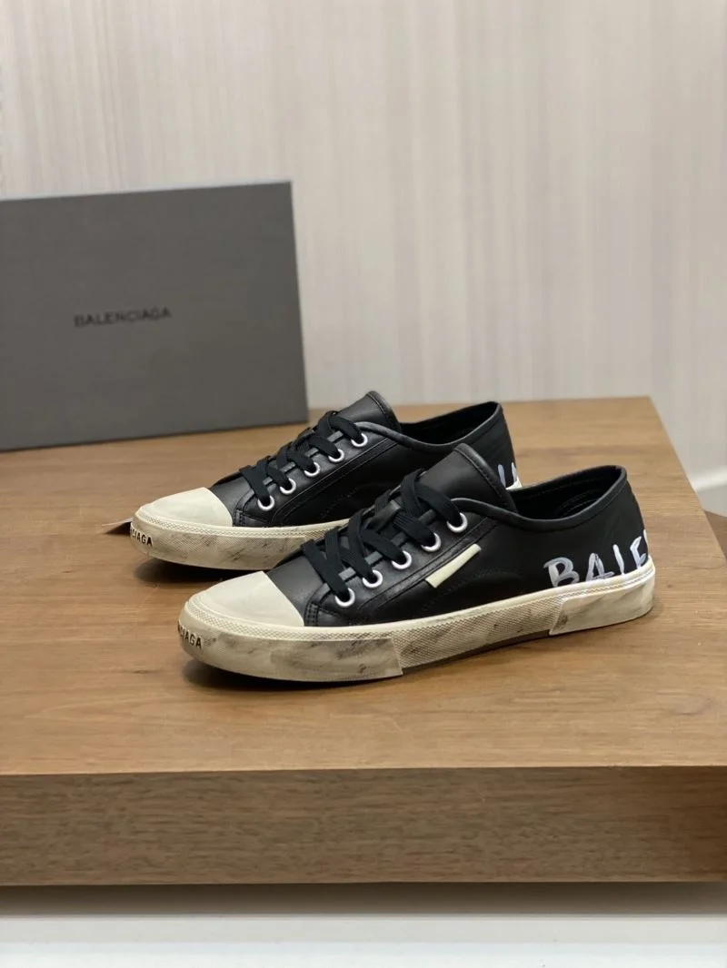 Balenciaga Low Shoes RelaxedFit 17015
