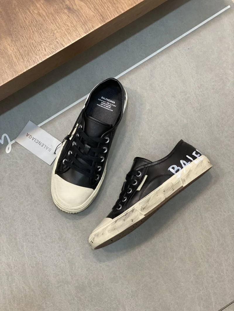 Balenciaga Low Shoes RelaxedFit 17015