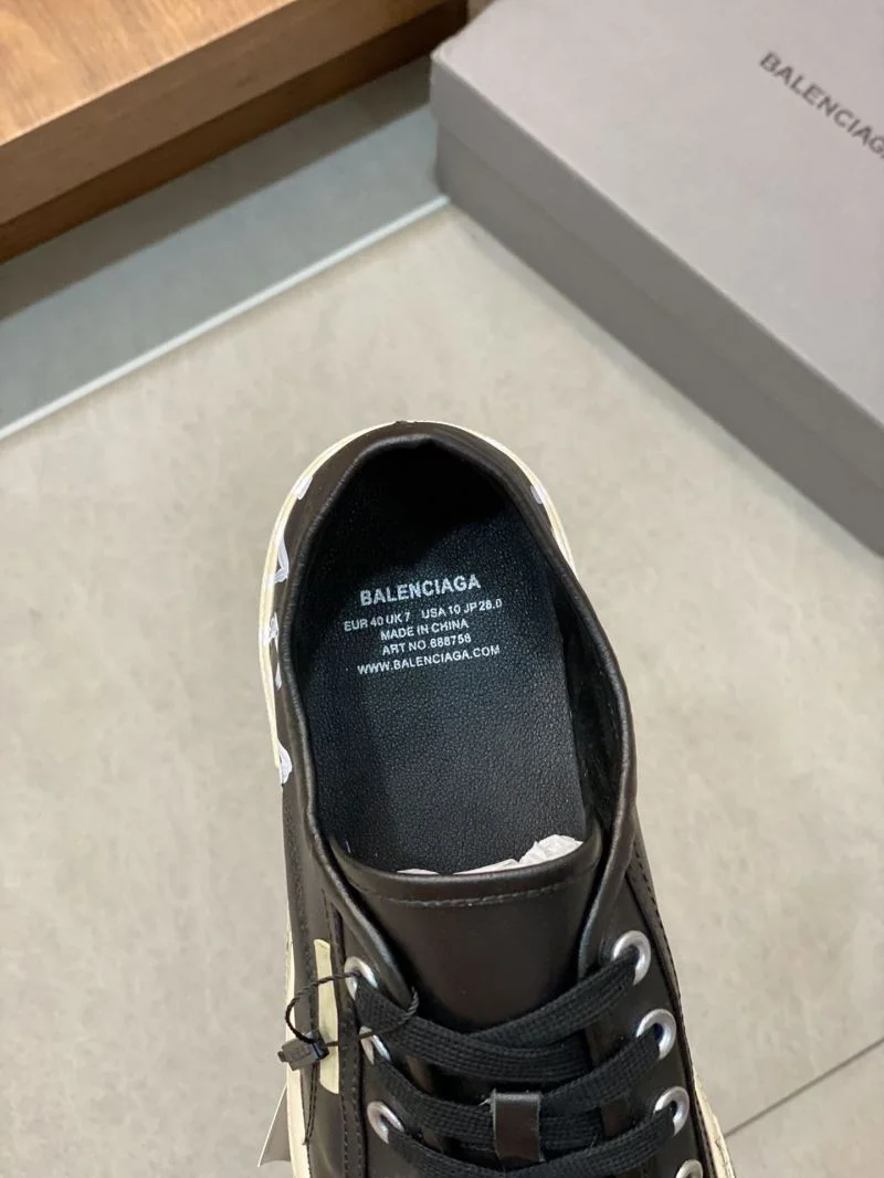 Balenciaga Low Shoes RelaxedFit 17015