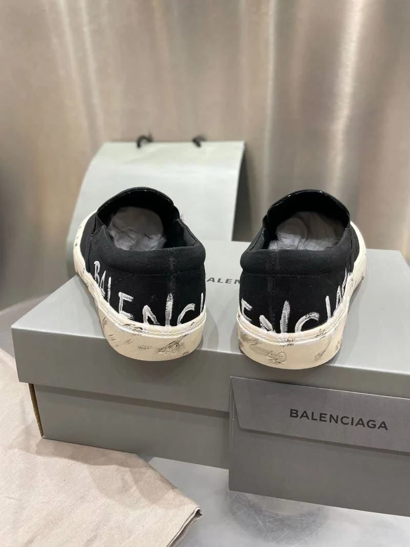 Balenciaga Low Shoes Compact 16708