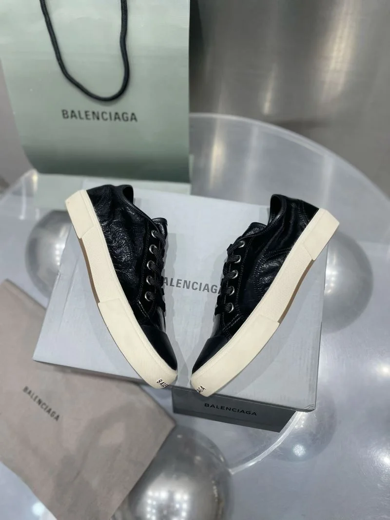 WellDesigned Balenciaga Low Shoes 16715