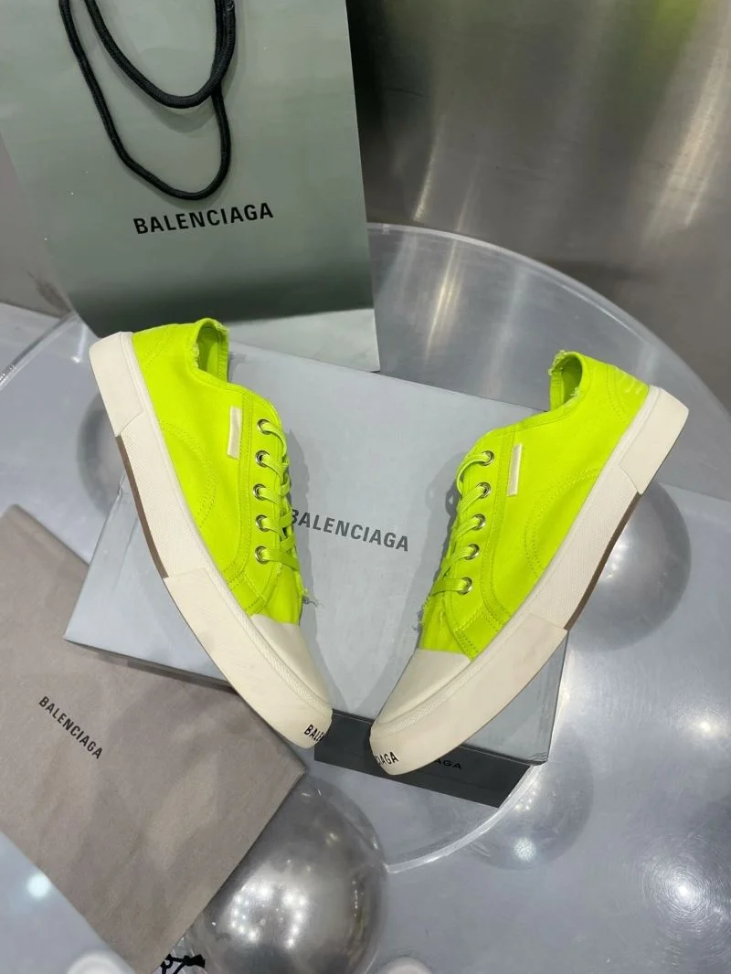 Compact Balenciaga Low Shoes 16714