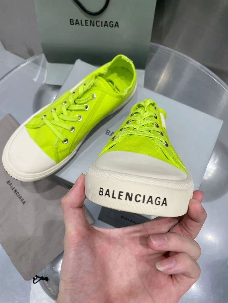 Compact Balenciaga Low Shoes 16714