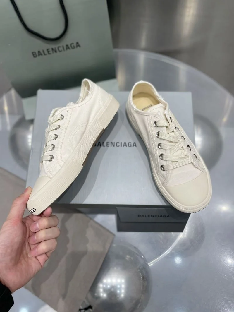 Durable Balenciaga Low Shoes 16703