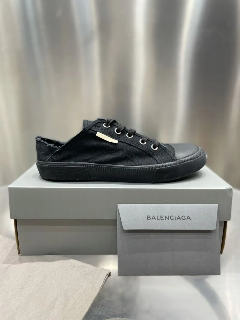 Balenciaga Low Shoes Soft 16721
